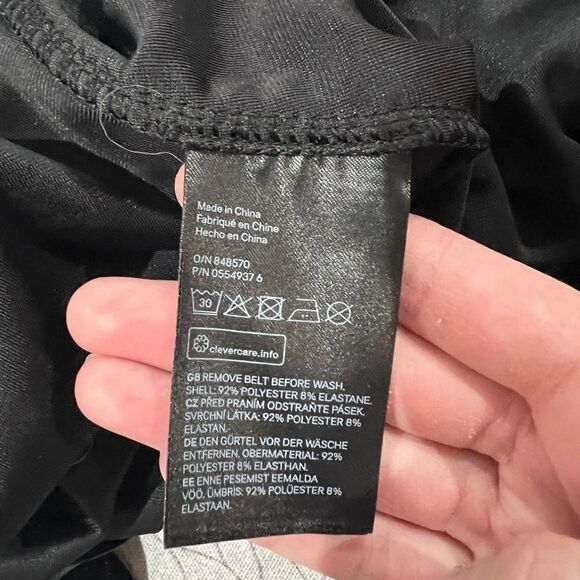 DIVIDED H&M Black Velour Velvet Size 4 Faux Wrap Dress V-Neck Flounce Sleeve F84 - Picture 4 of 4